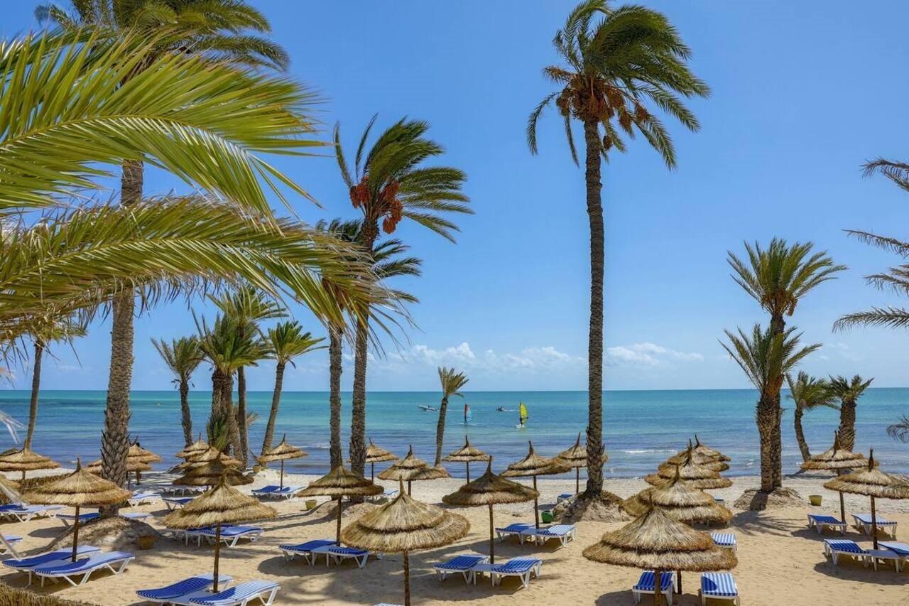 Hari Club Beach Resort Aghīr Екстериор снимка