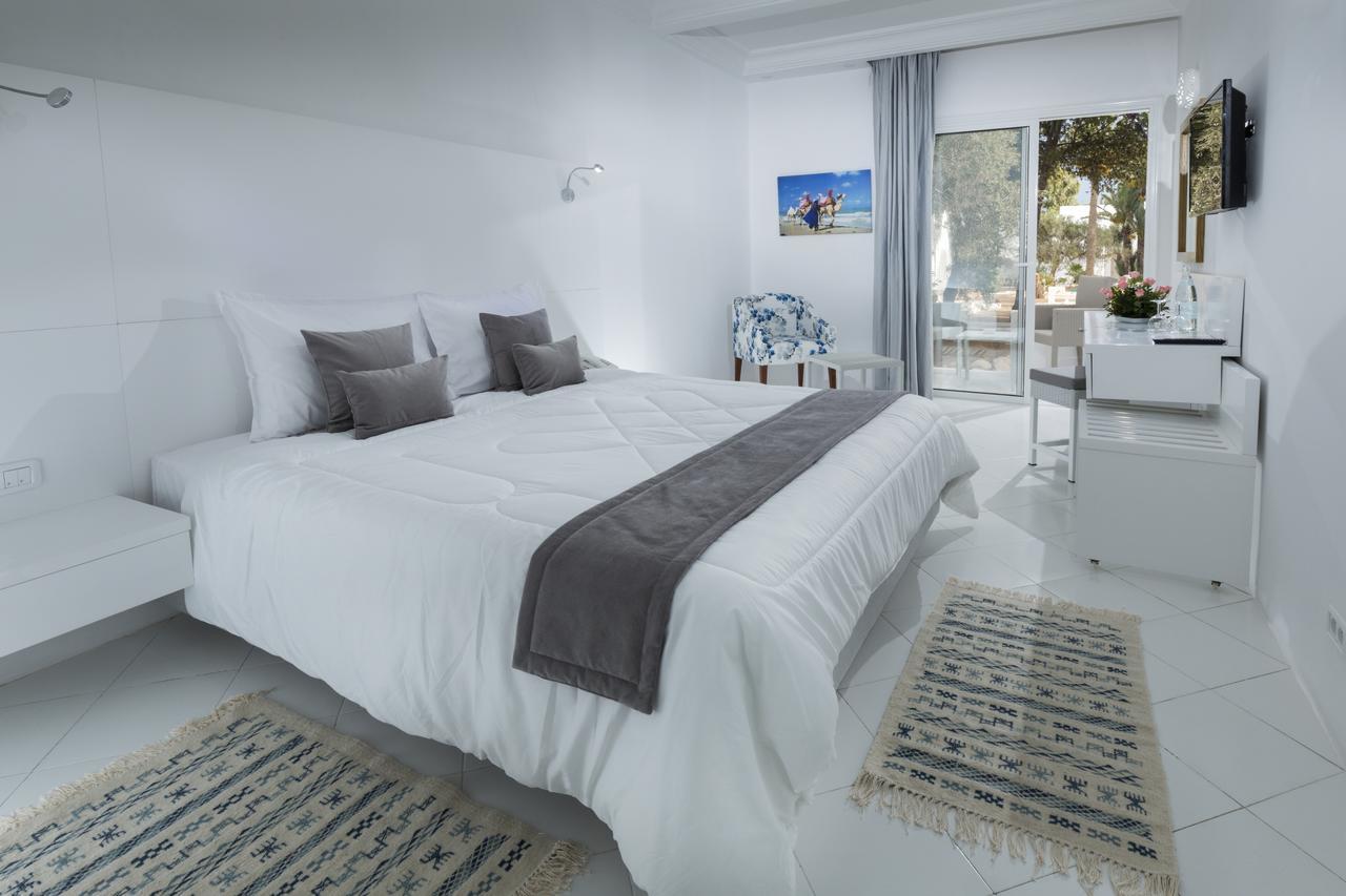 Hari Club Beach Resort Aghīr Екстериор снимка