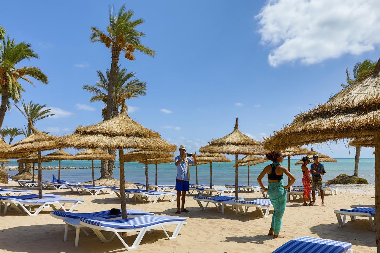 Hari Club Beach Resort Aghīr Екстериор снимка