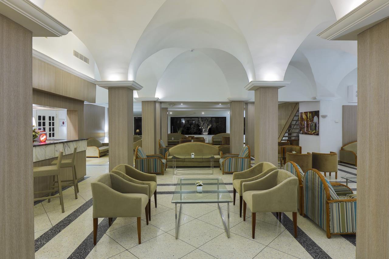 Hari Club Beach Resort Aghīr Екстериор снимка